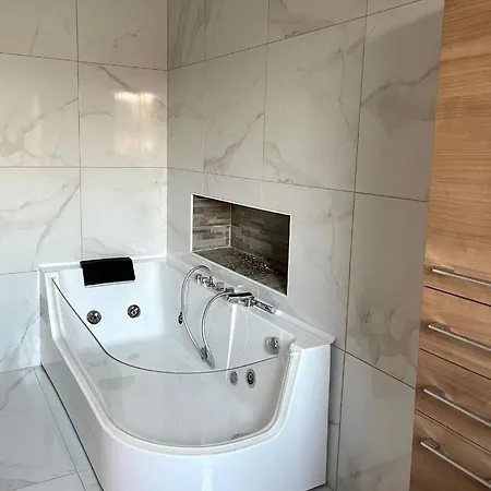 Luxe * Ljutomer