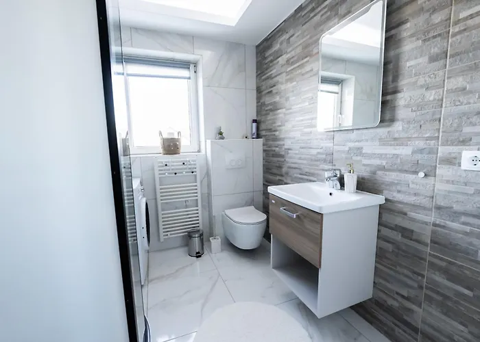 アパート Luxe リュトメル